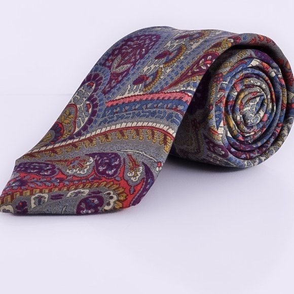 Etro Other - Vintage ETRO Silk Tie | Rich Colors in Classic Paisley | Compliments All Colors